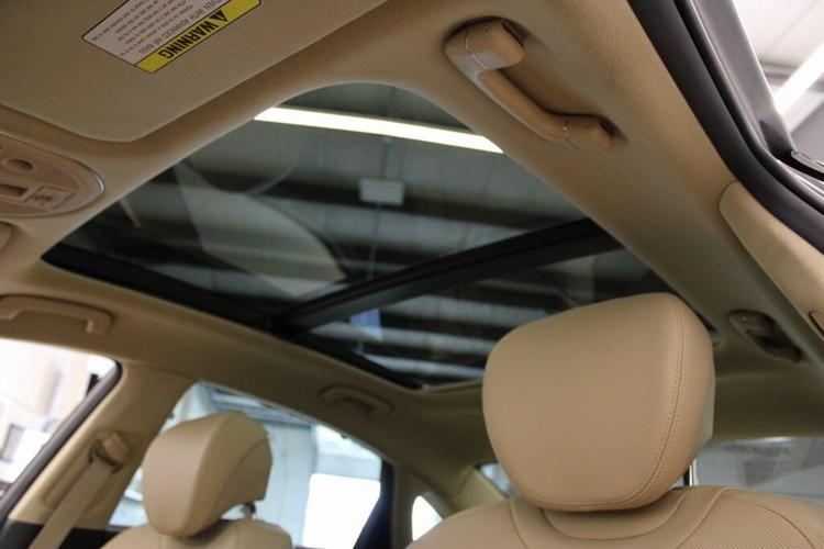 2018 Victoria Black Genesis G80 3.8