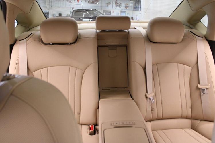 2018 Victoria Black Genesis G80 3.8